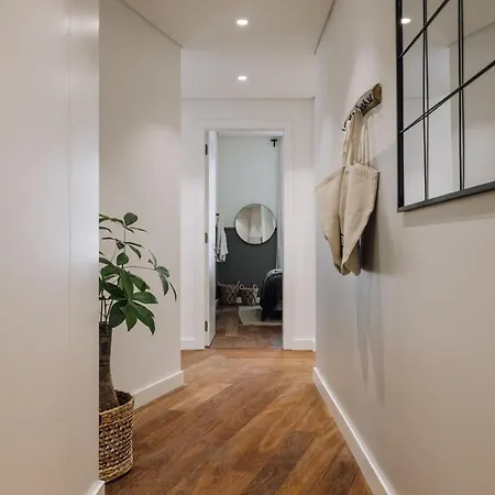 דירה Asta - 2 Bedrooms In Santo Antonio ליסבון